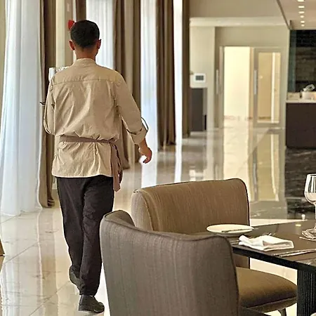 Hotel Cali & Designed For Adults By Louis