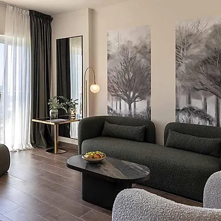 Ξενοδοχείο Cali & Designed For Adults By Louis Πάφος