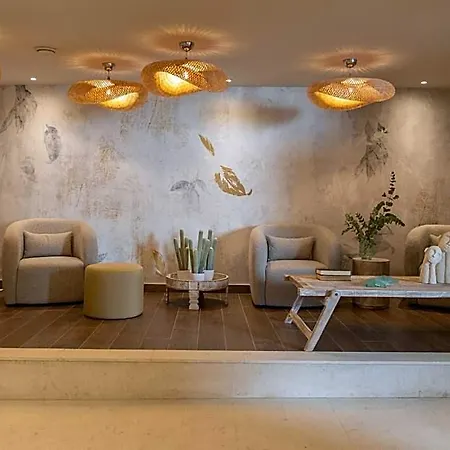 Ξενοδοχείο Cali & Designed For Adults By Louis 5*